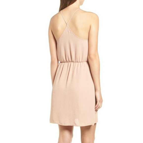 Lush Y-Neck Dress - Picture 2 of 8